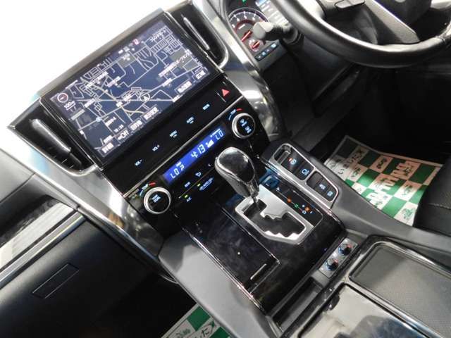 TOYOTA VELLFIRE 2018 Image 31