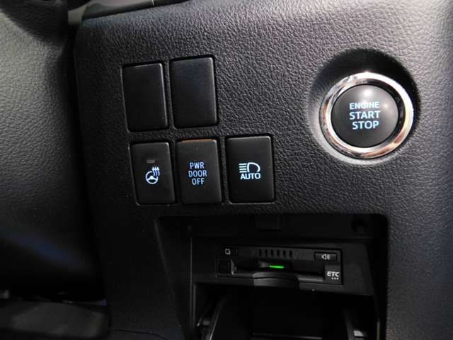 TOYOTA VELLFIRE 2018 Image 31