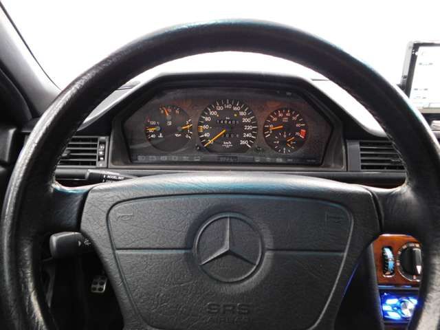 MERCEDES BENZ E CLAS 1995 Image 31