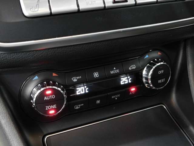 MERCEDES BENZ CLA SH 2018 Image 31