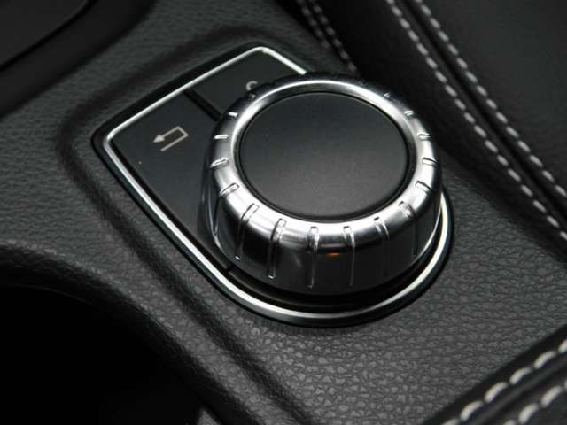 MERCEDES BENZ GLA CL 2015 Image 31