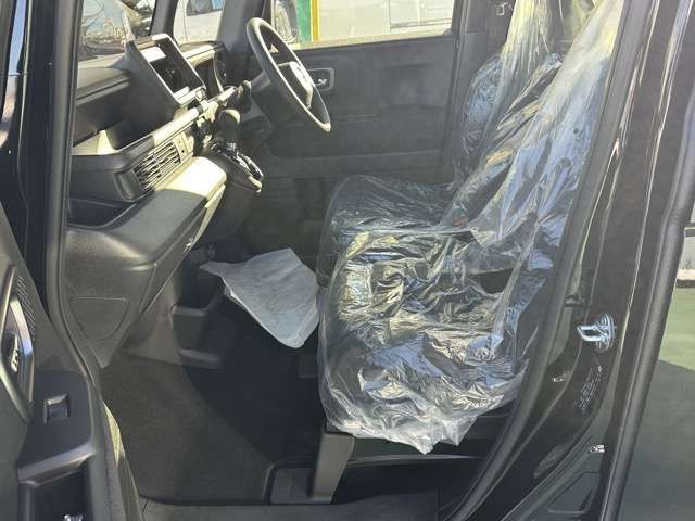 HONDA N BOX CUSTOM 2025 Image 31