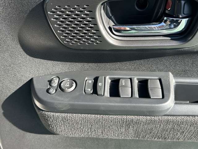 HONDA N BOX CUSTOM 2025 Image 31