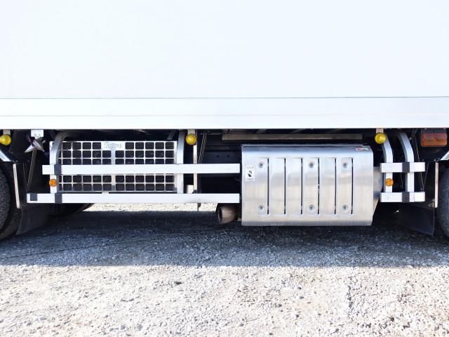 MITSUBISHI FUSOU SUPER GREAT 2017 Image 31