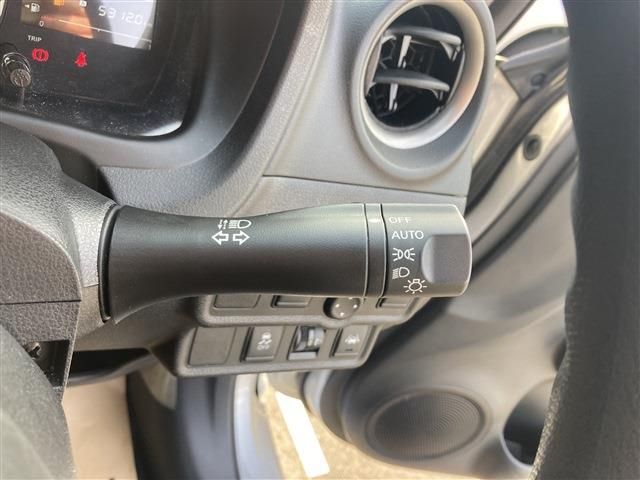 NISSAN NOTE 2019 Image 31