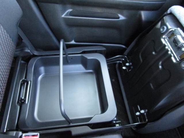 SUZUKI SPACIA CUSTOM Z 2017 Image 31