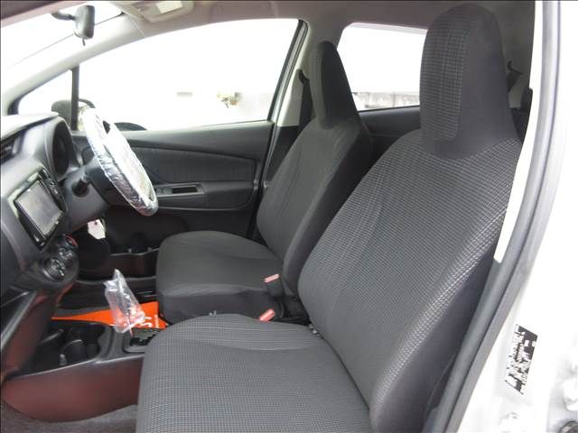 TOYOTA VITZ 2017 Image 31