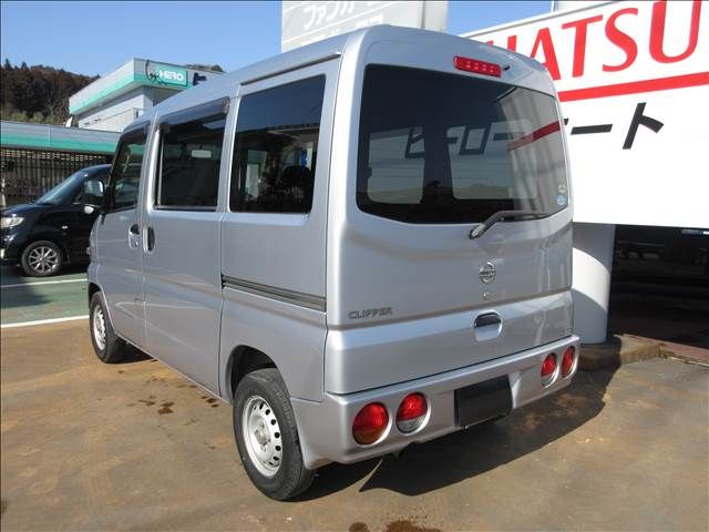 NISSAN CLIPPER VAN 2010 Image 31