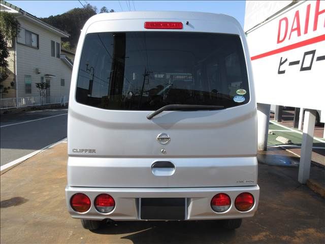 NISSAN CLIPPER VAN 2010 Image 31