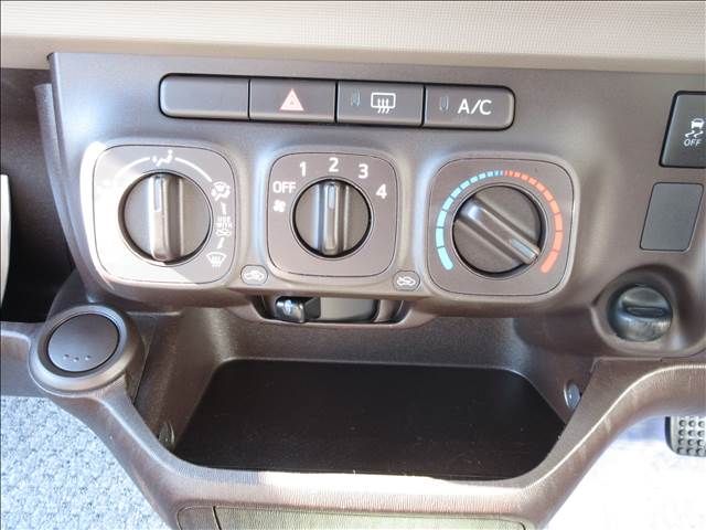 TOYOTA PASSO 2014 Image 31