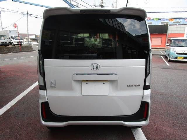 HONDA N BOX CUSTOM 2024 Image 31