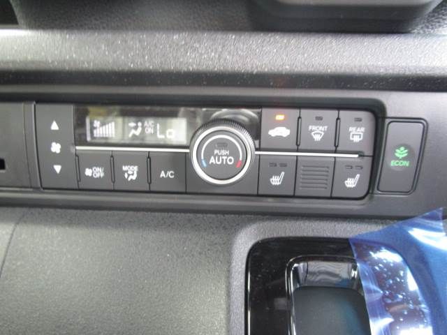 HONDA N BOX CUSTOM 2024 Image 31