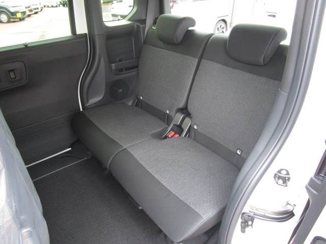 HONDA N BOX CUSTOM 2024 Image 31