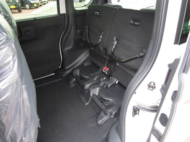 HONDA N BOX CUSTOM 2024 Image 31