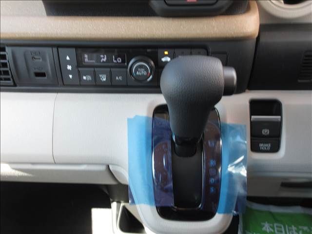 HONDA N BOX 2025 Image 31