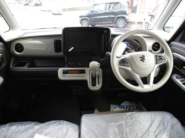 SUZUKI WAGON R SMILE 2025 Image 31