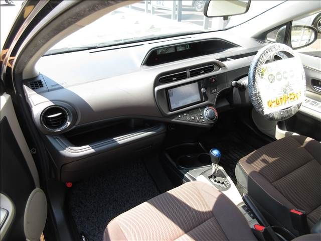 TOYOTA AQUA 2012 Image 31