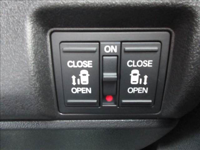 HONDA N BOX CUSTOM 2025 Image 31