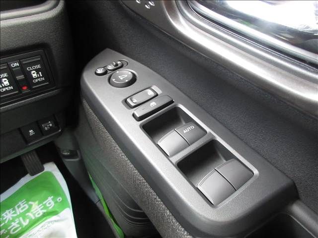 HONDA N BOX CUSTOM 2025 Image 31