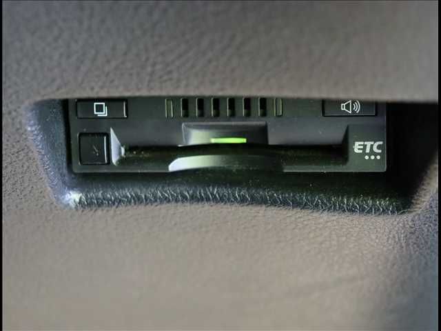 TOYOTA SIENTA HYBRID 2018 Image 31