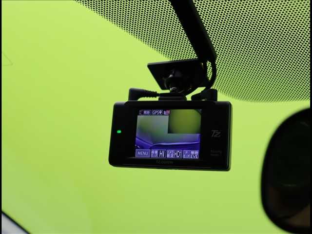 TOYOTA SIENTA HYBRID 2018 Image 31