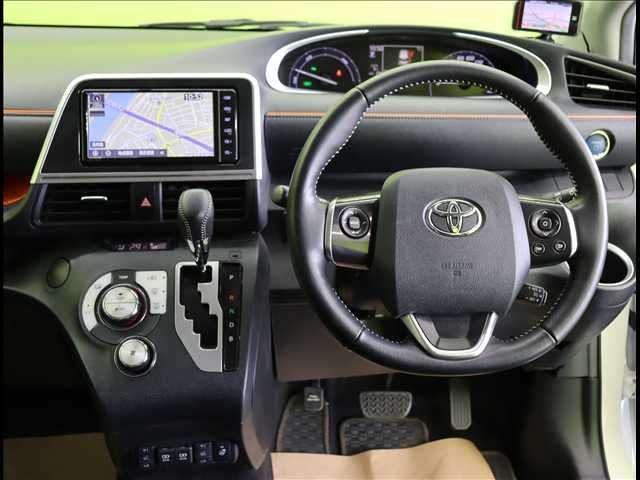 TOYOTA SIENTA HYBRID 2018 Image 31