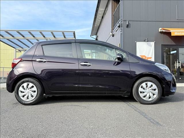 TOYOTA VITZ 2017 Image 31