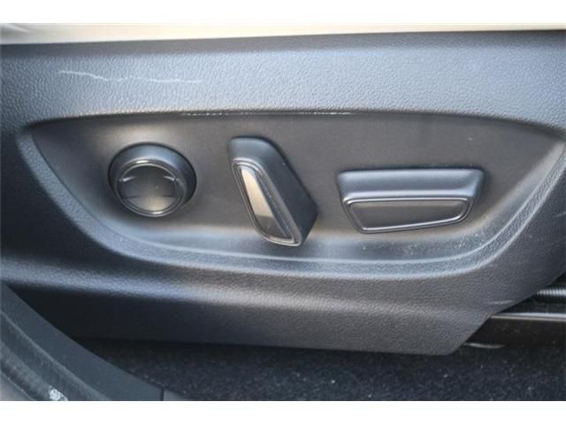 TOYOTA CROWN CROSSOVER 2022 Image 31