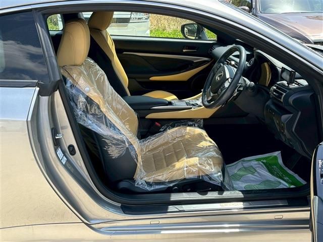 TOYOTA LEXUS RC300H 2020 Image 31