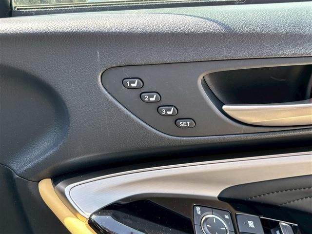 TOYOTA LEXUS RC300H 2020 Image 31