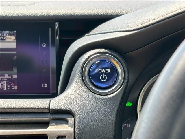 TOYOTA LEXUS RC300H 2020 Image 31