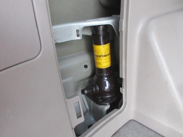 TOYOTA HILUXSURF WAGON 2WD 2007 Image 31