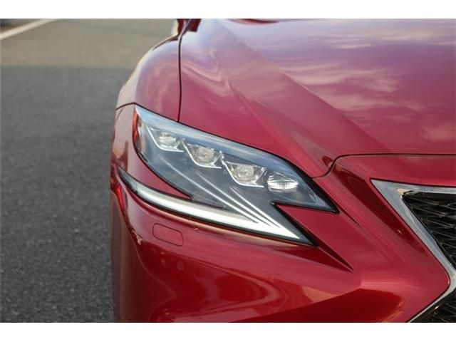 TOYOTA LEXUS LS500H 4WD 2017 Image 31