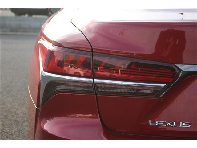 TOYOTA LEXUS LS500H 4WD 2017 Image 31