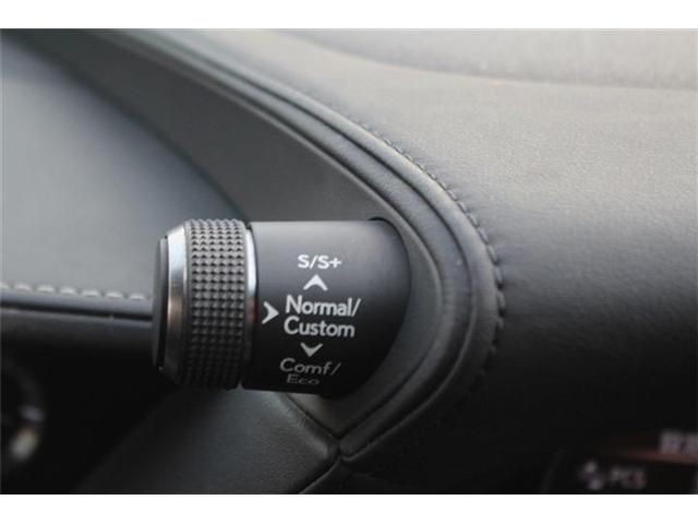 TOYOTA LEXUS LS500H 4WD 2017 Image 31