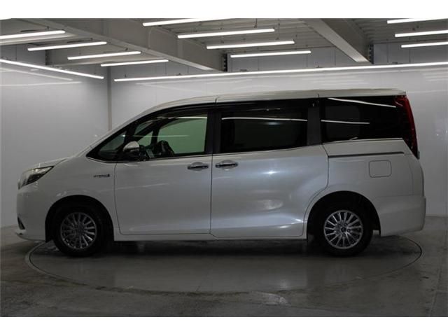 TOYOTA ESQUIRE HYBRID 2015 Image 31