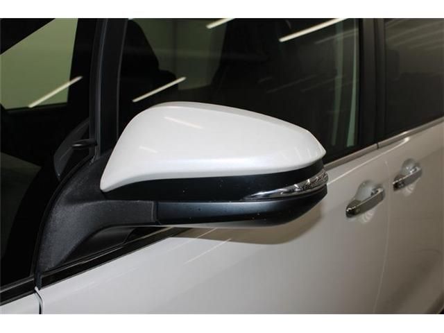 TOYOTA ESQUIRE HYBRID 2015 Image 31