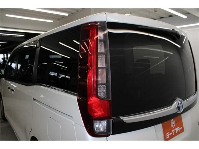 TOYOTA ESQUIRE HYBRID 2015 Image 31