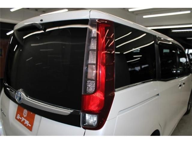 TOYOTA ESQUIRE HYBRID 2015 Image 31