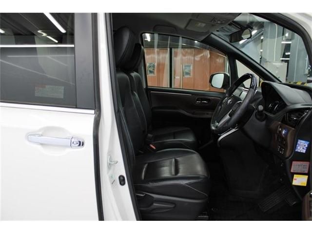 TOYOTA ESQUIRE HYBRID 2015 Image 31