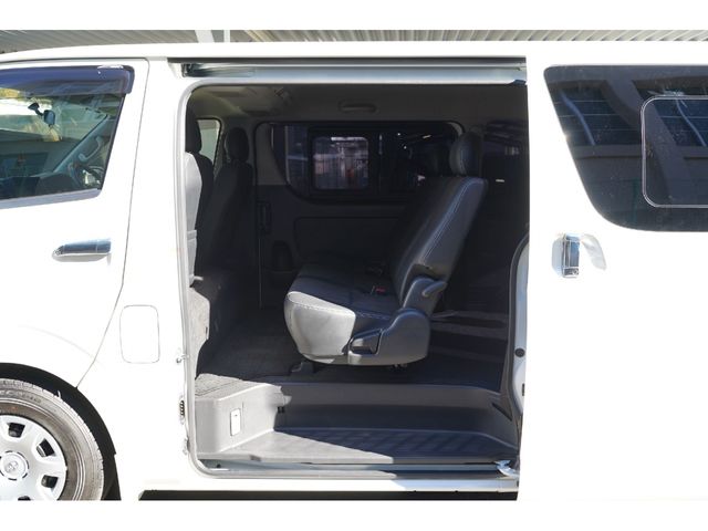 TOYOTA HIACE VAN 2WD 2016 Image 31