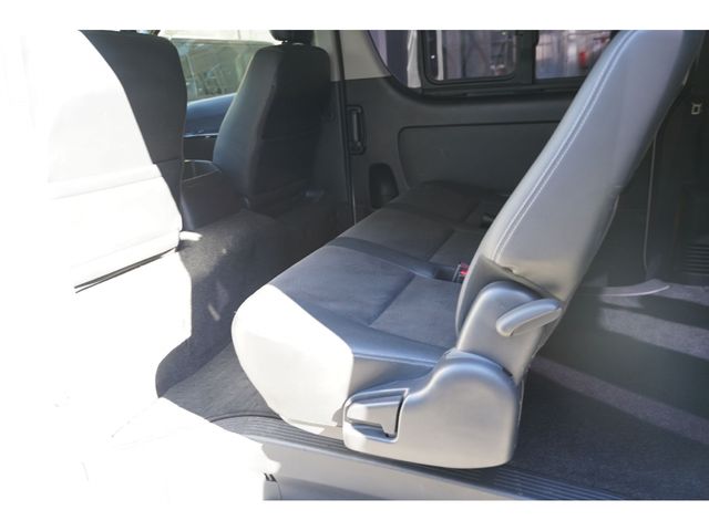 TOYOTA HIACE VAN 2WD 2016 Image 31