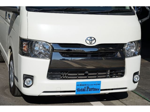 TOYOTA HIACE VAN 2WD 2016 Image 31