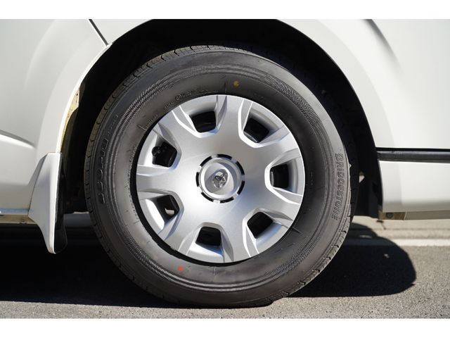 TOYOTA HIACE VAN 2WD 2016 Image 31