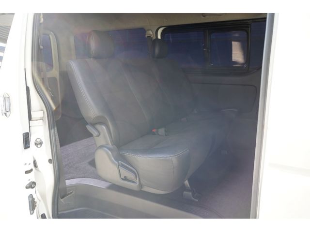 TOYOTA HIACE VAN 2WD 2016 Image 31