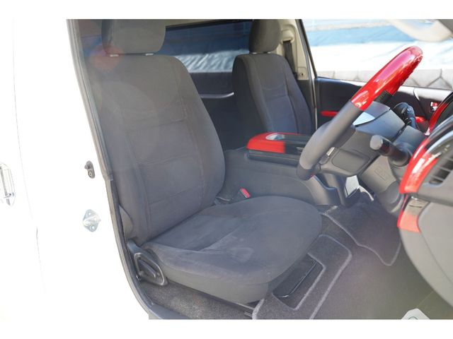 TOYOTA HIACE VAN 2WD 2014 Image 31