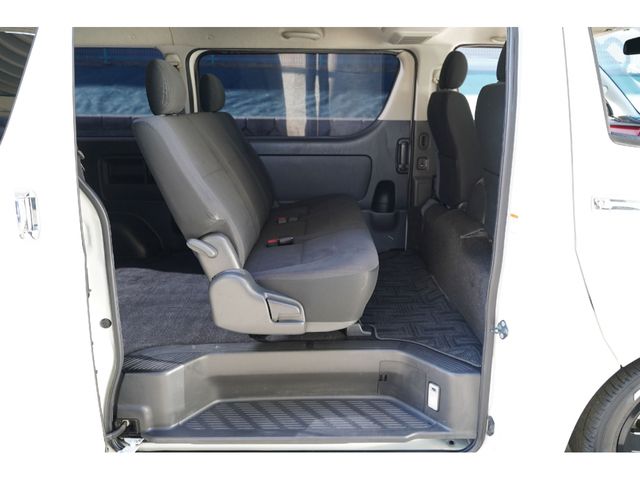 TOYOTA HIACE VAN 2WD 2014 Image 31