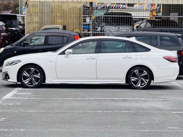 TOYOTA CROWN SEDAN HYBRID 2018 Image 31