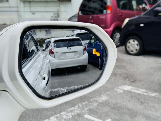 TOYOTA CROWN SEDAN HYBRID 2018 Image 31