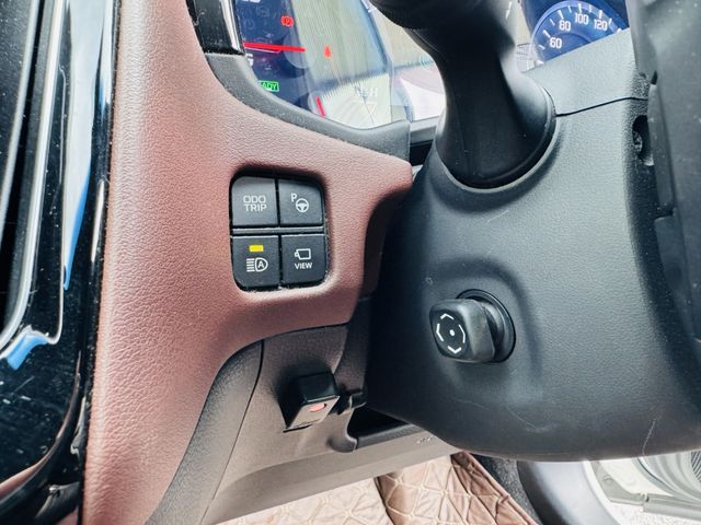 TOYOTA CROWN SEDAN HYBRID 2018 Image 31